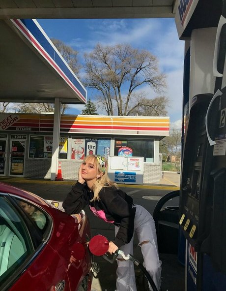 avacanary nude pornstar archive