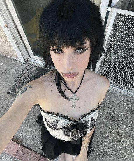 itspaigeparis pornographic model picture