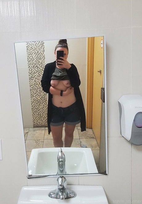 stevie stunner top actress picture