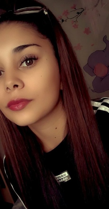 queenvcsext naked actress pic