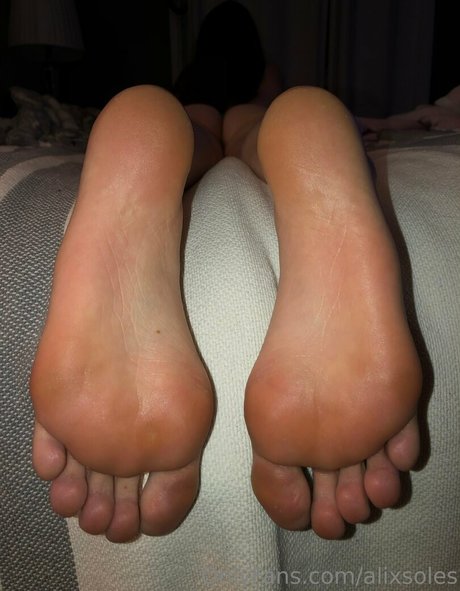 alixsoles erotic actress img