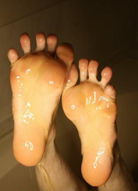 alixsoles beautiful model img