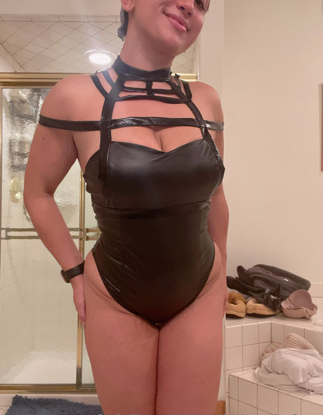 nikkigeeksfree free pornstar pic