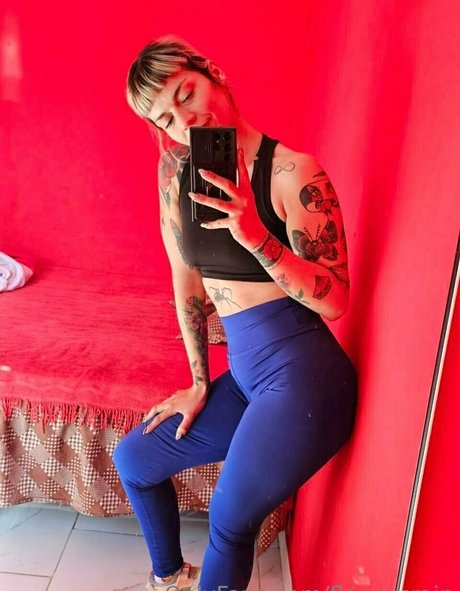 flowersrain adult model pic