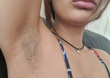 Nirvy pretty pornstar photo