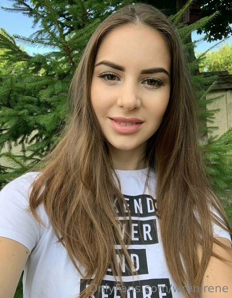 wrenirene model free gallery