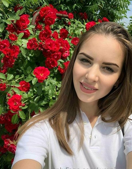 wrenirene sex actress photos