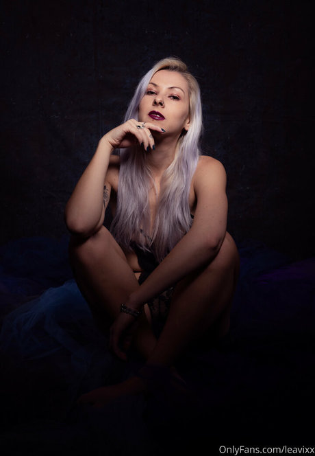 leavixx sexy star photo