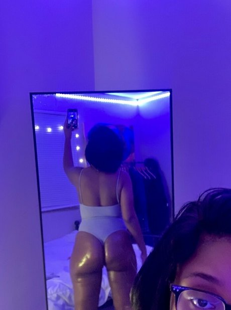 veganbootyxxx naked actress picture