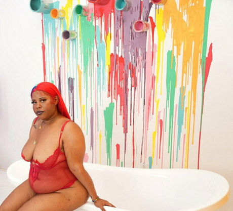 dangercurves naked actress pictures