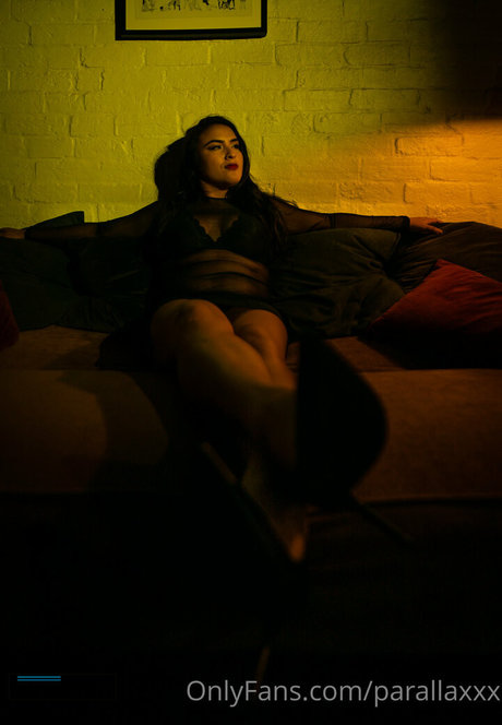 parallaxxx sexy pornstar img
