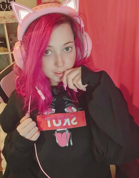 vixxenvalkyrie adult actress img