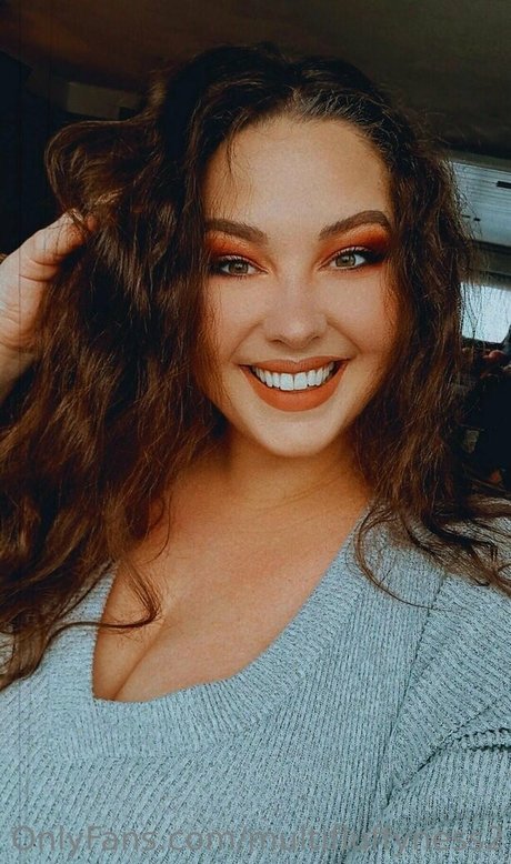 multifluffyness2 naked star pics