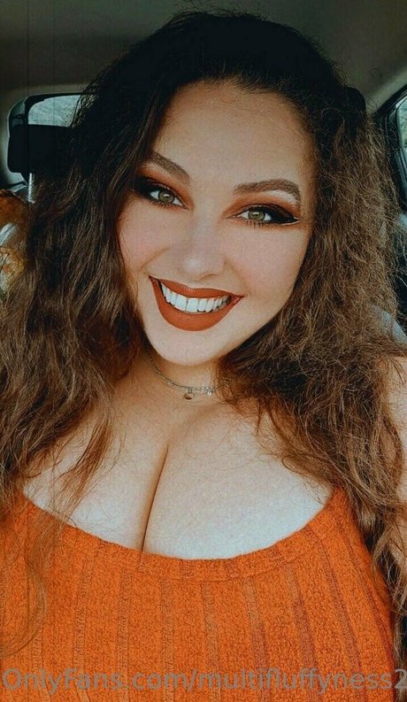 multifluffyness2 model perfect photos