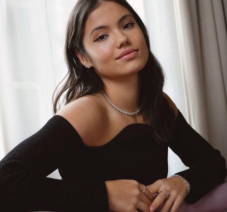 Emma Raducanu xxx actress photos