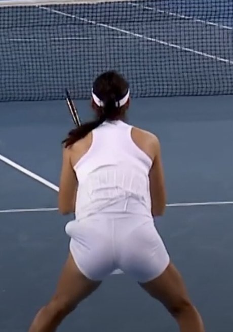 Emma Raducanu pornstar beautiful picture