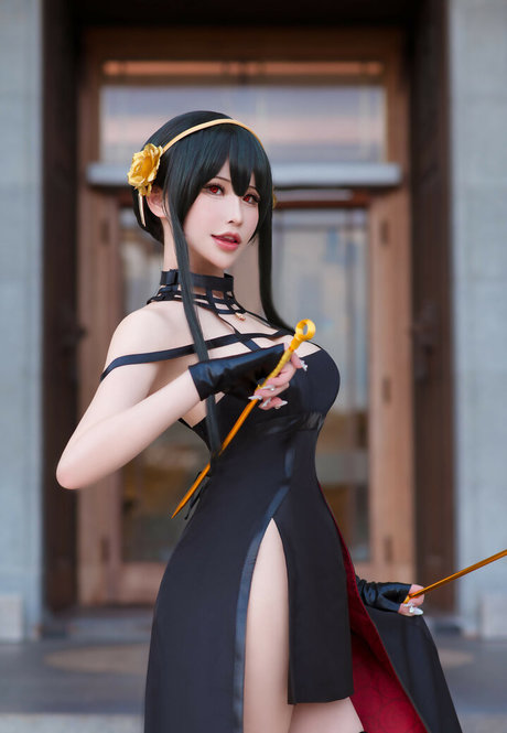 Plant Lily naked actress picture