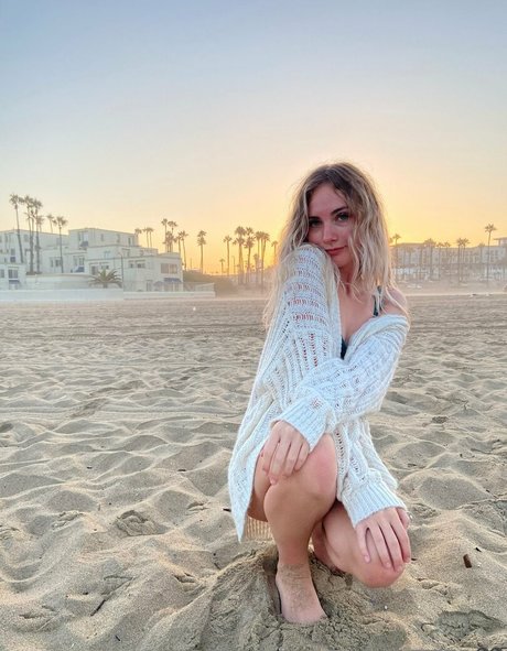 big oiled tits onlyfans nudes photo