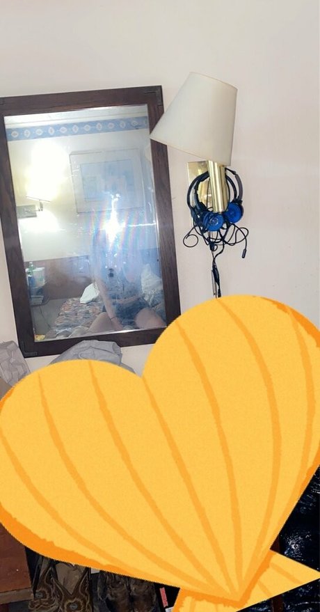 blondiebshortt model nudes photo