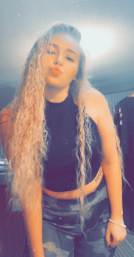 blondiebshortt pornstar free img