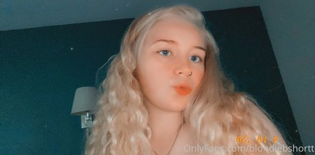 blondiebshortt pretty actress images