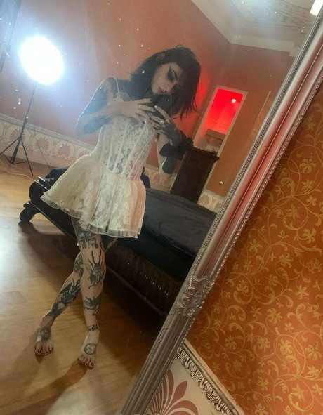 yo landi black erotic pornstar images