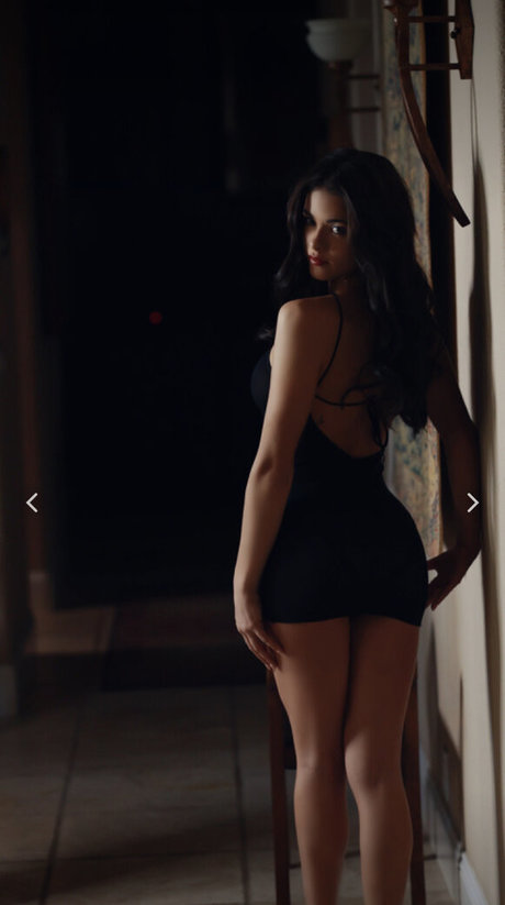 Bri Cookie sexy model picture