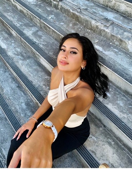 playhouse exclusive model pictures