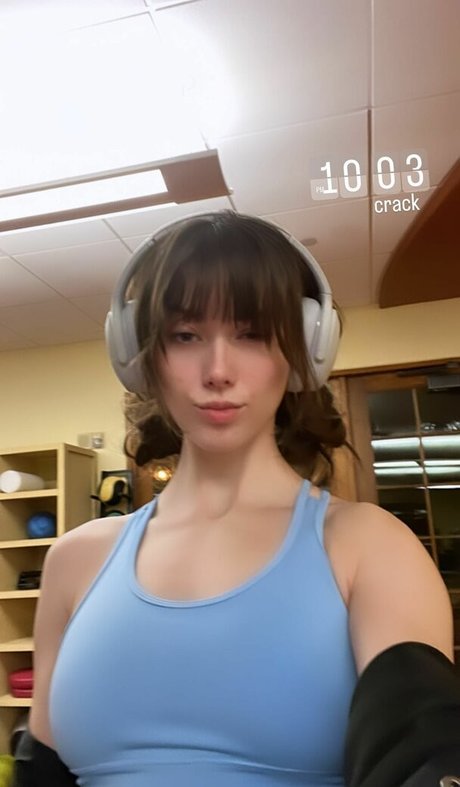 Pieceofmoo model nice pic