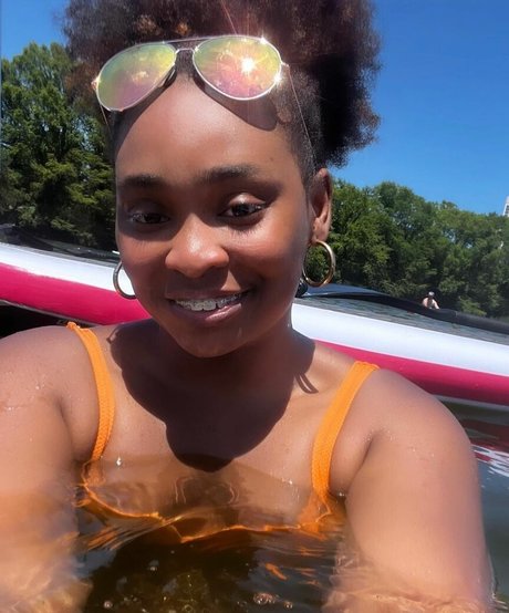 DefinedByKy model pornographic archive