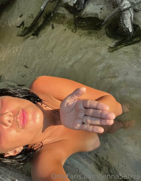 jennasativa model hot pics