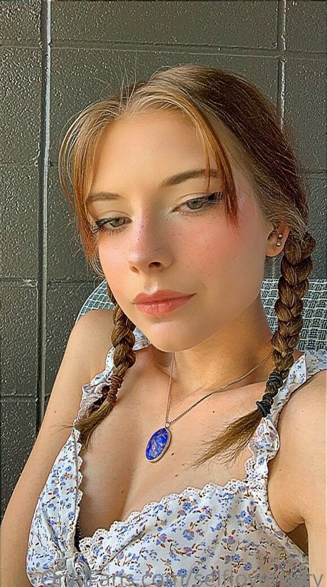 stars onlyfans art naked archive