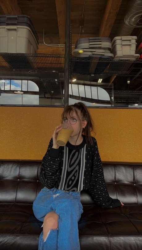 selflovesage Profile pic