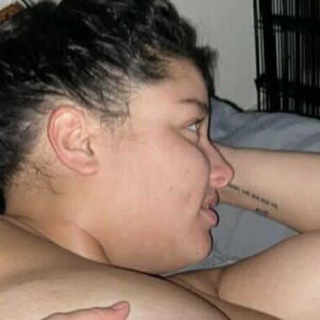 Xoxoiliana model art pic