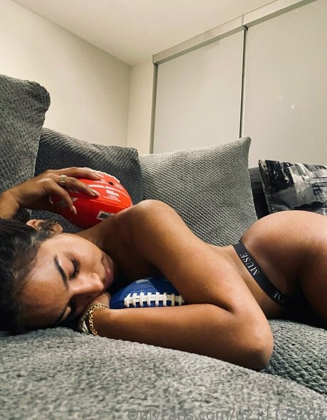 virginasanhousefree pornstar top pic