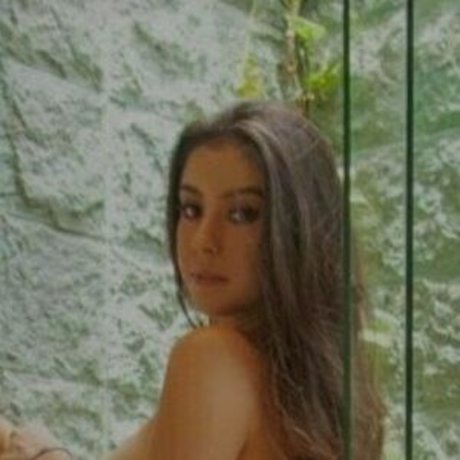 Maria Emanoeli star sexy picture