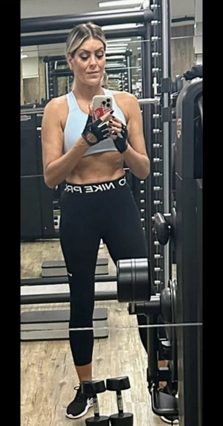 Renata Fan free pornstar photos