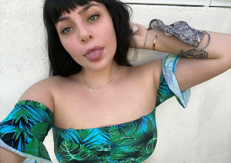 lolahbearxo pornstar adult gallery