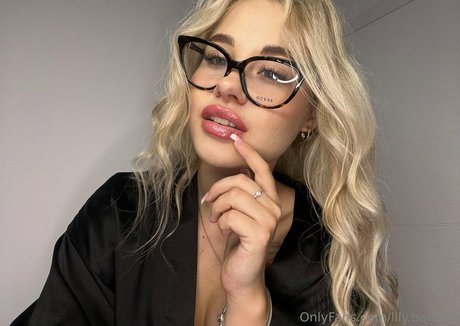 heheh0 xxx actress photo