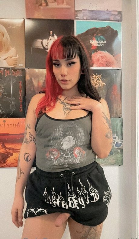 saucydevill nudes model galleries