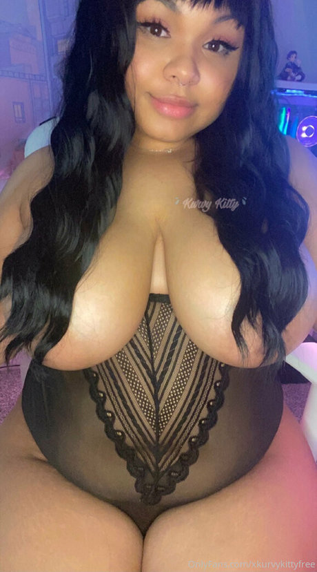 xkurvykittyfree model nude picture