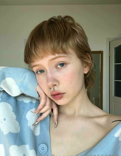 tiny tyan model pictures