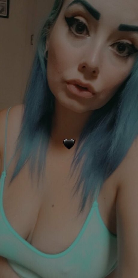 blubodygloss model best photos