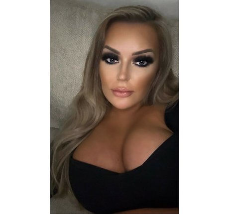 Rachel Rose top star gallery