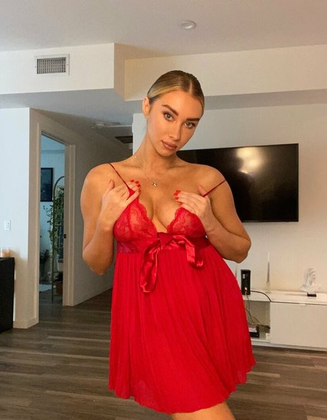 theoliviadavis naked pornstar pics