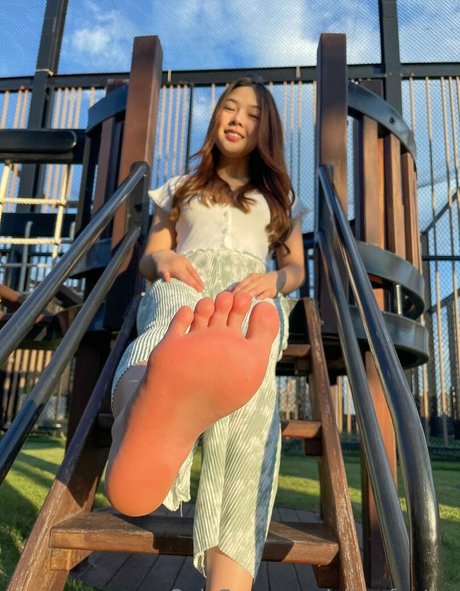 alice feetze model nice photos