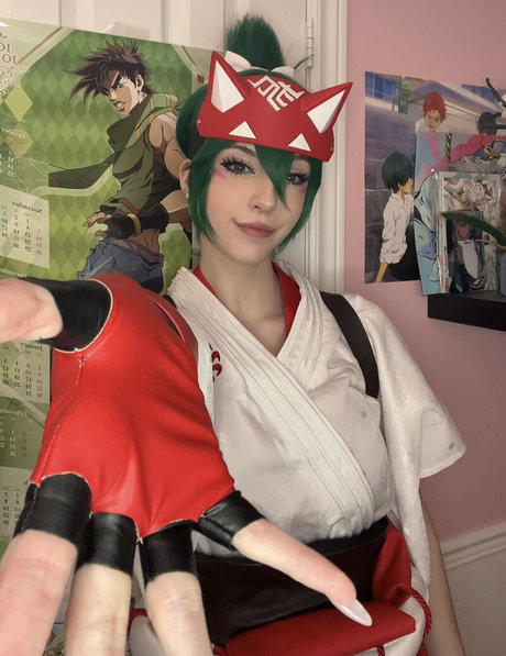 emiki28 pornographic actress picture