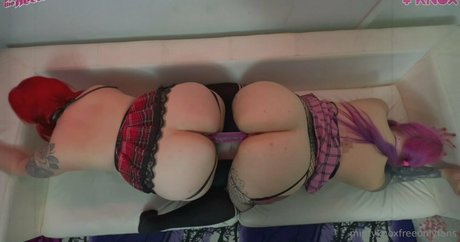 mintyknoxfree hot model archive