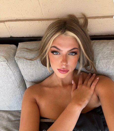 alannanikolee exclusive star archive