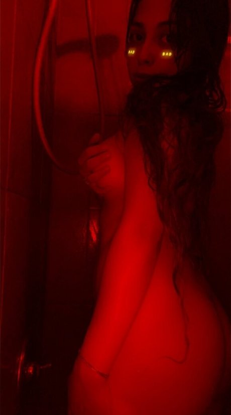 ittybittydee model sexy pics